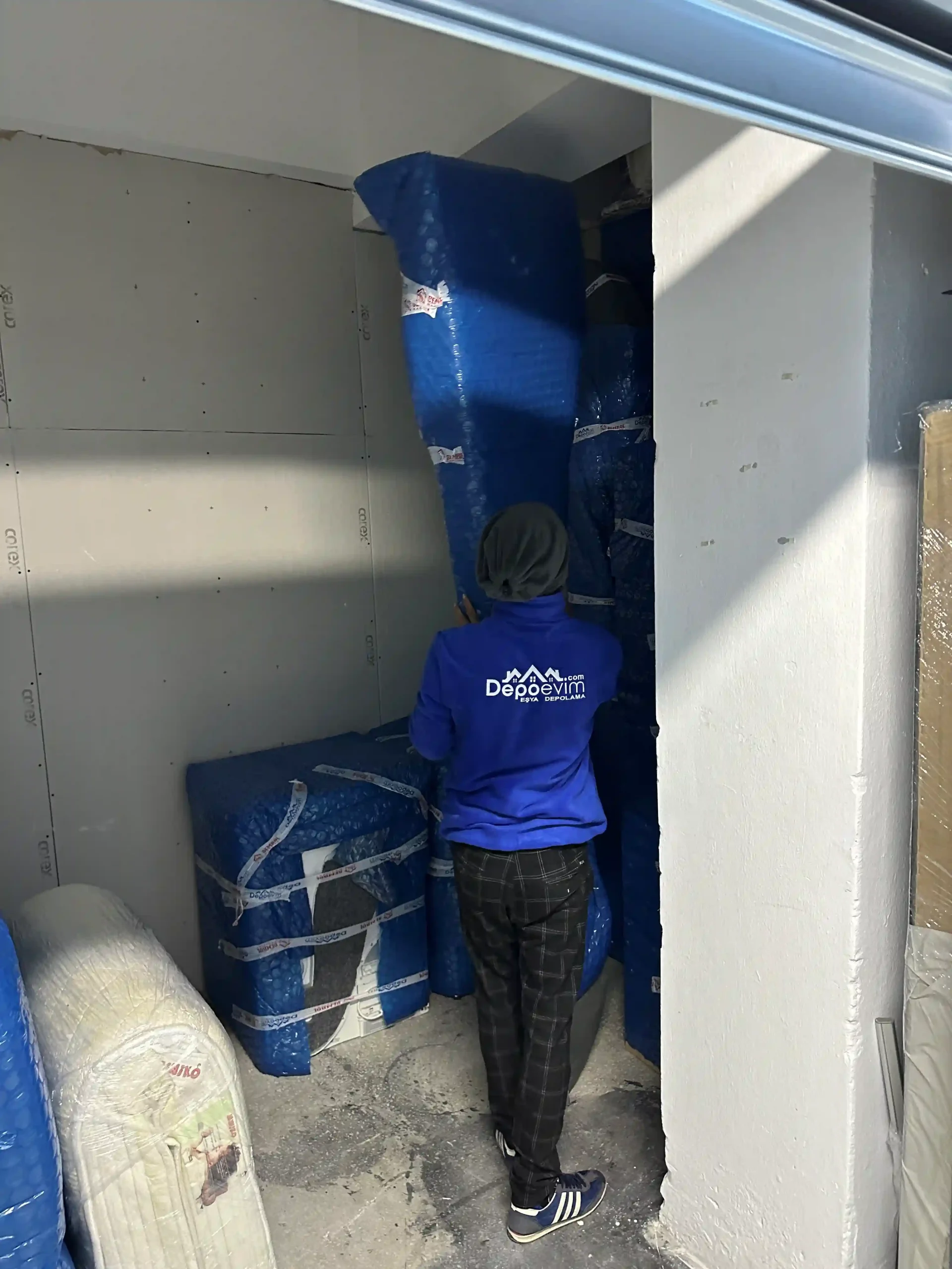 Kınalıada Yurt Dışı Taşınma Eşya Depolama